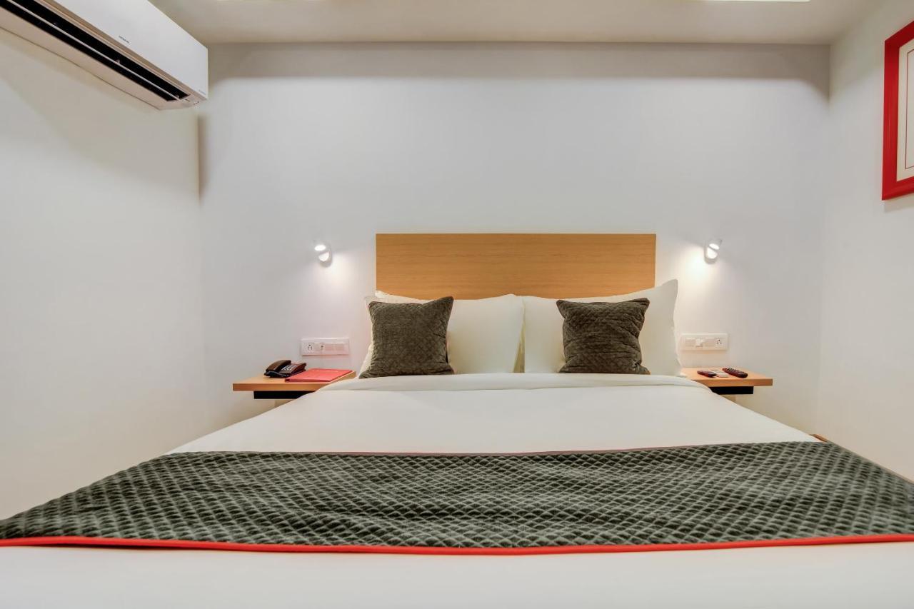 Готель Oyo Townhouse 115 Patel Nagar Нью-Делі Екстер'єр фото